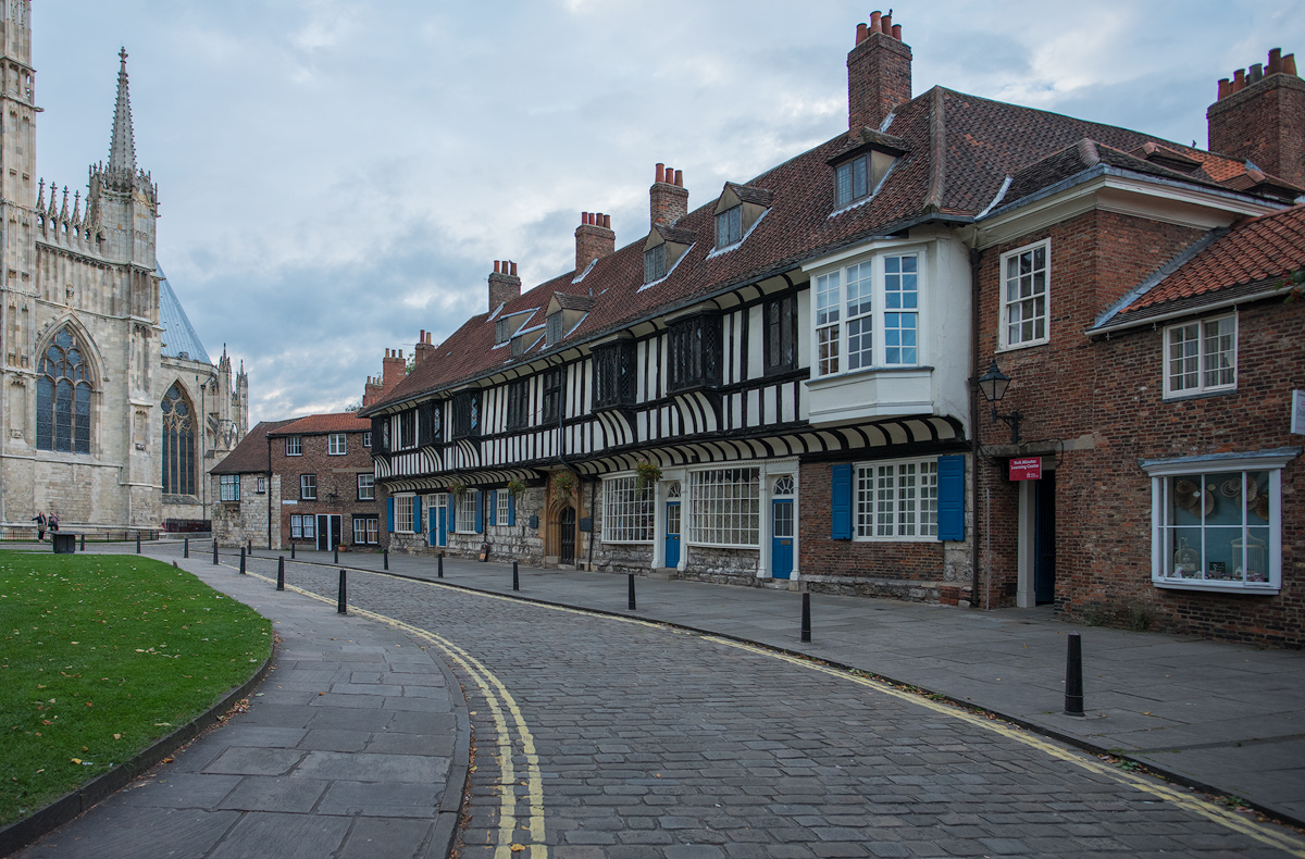 College Street 1